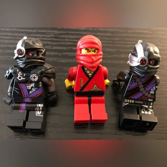 Lego "Ninjago” Minifigures (Mini Figures) Set - Picture 2 of 12